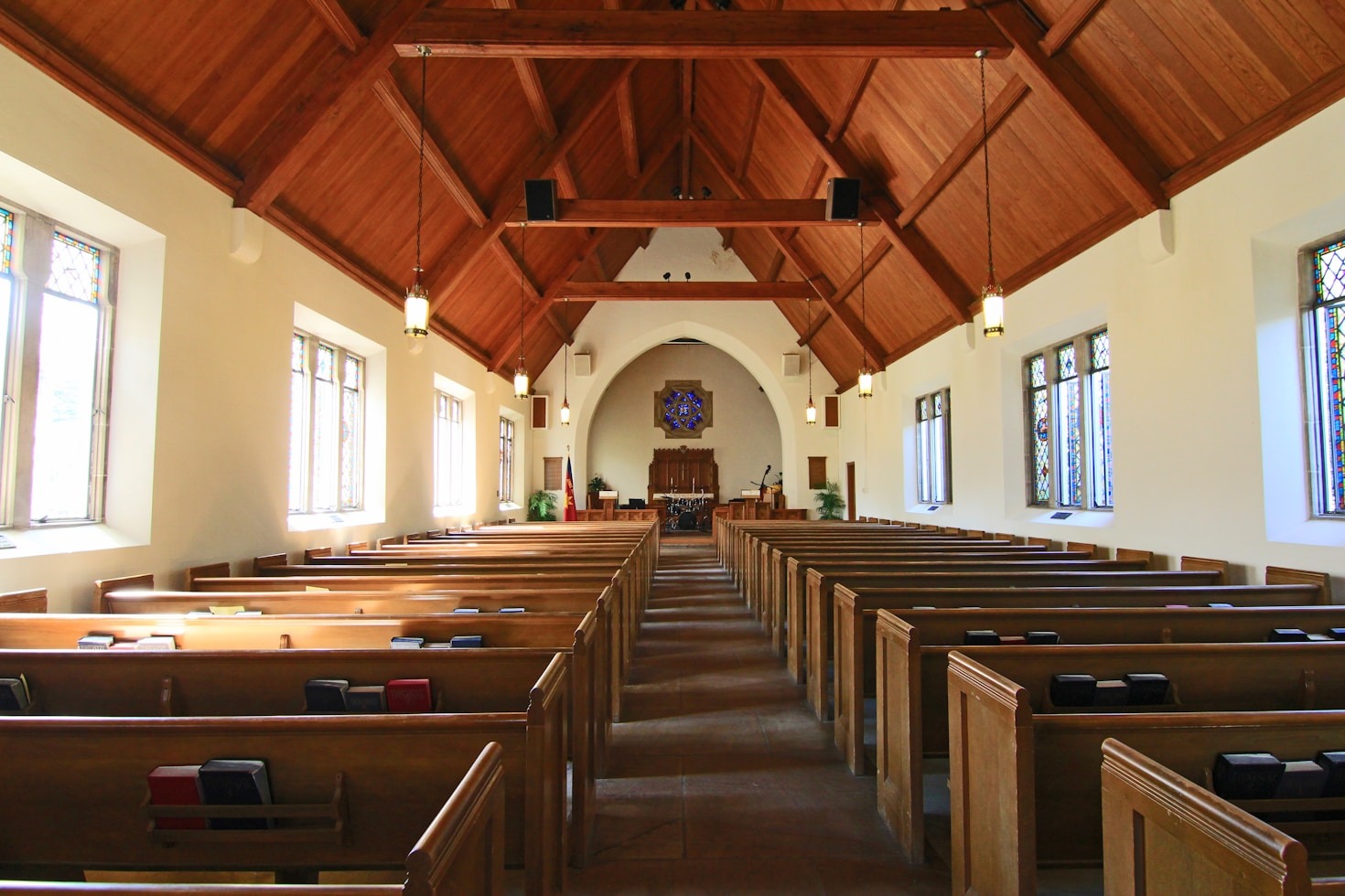 Conectando Corações: A Missão da Nossa Igreja